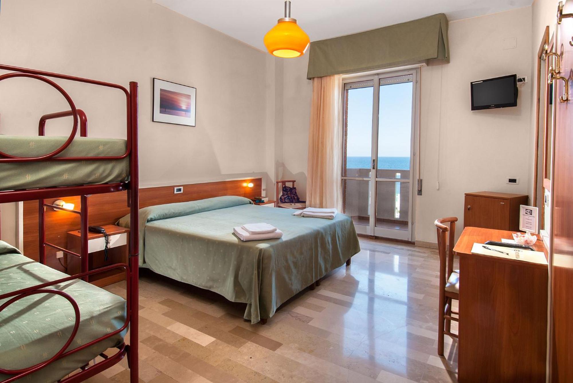 Hotel Continental Fano Szoba fotó